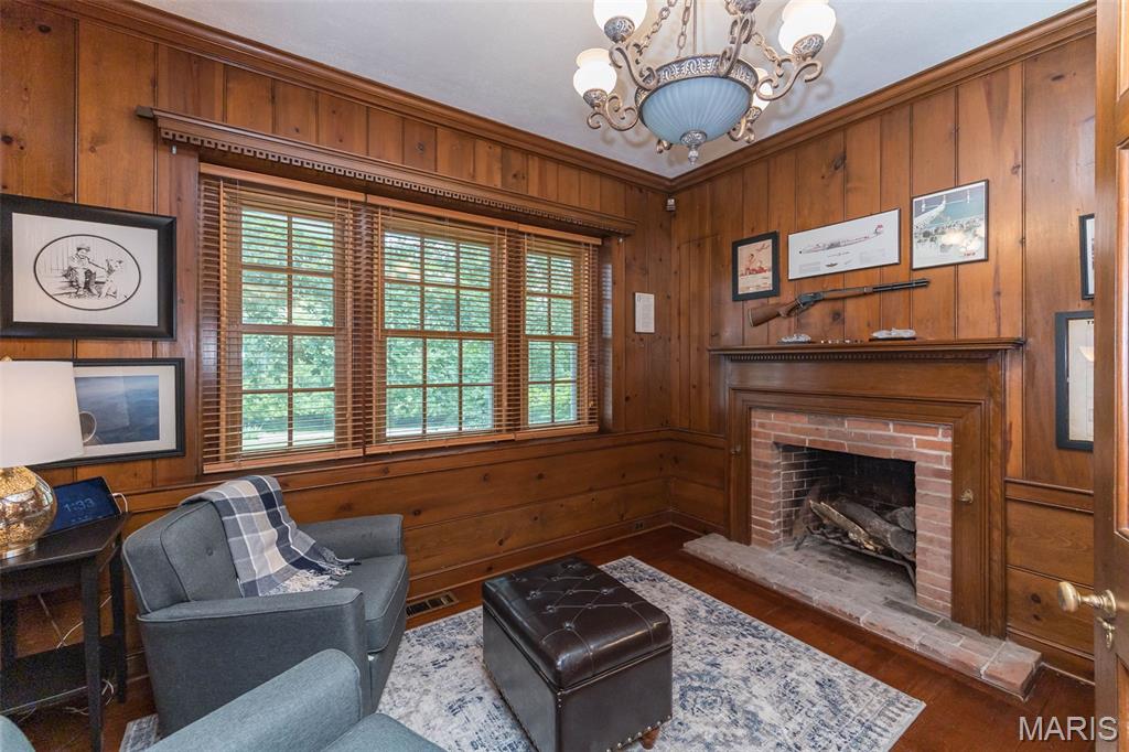2041 Desloge Estates Drive