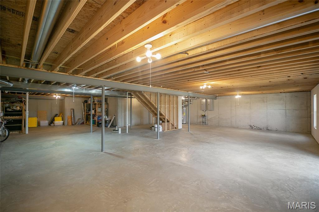 2714 Winding Valley Drive