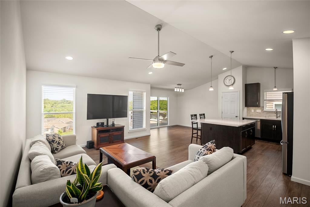 2714 Winding Valley Drive