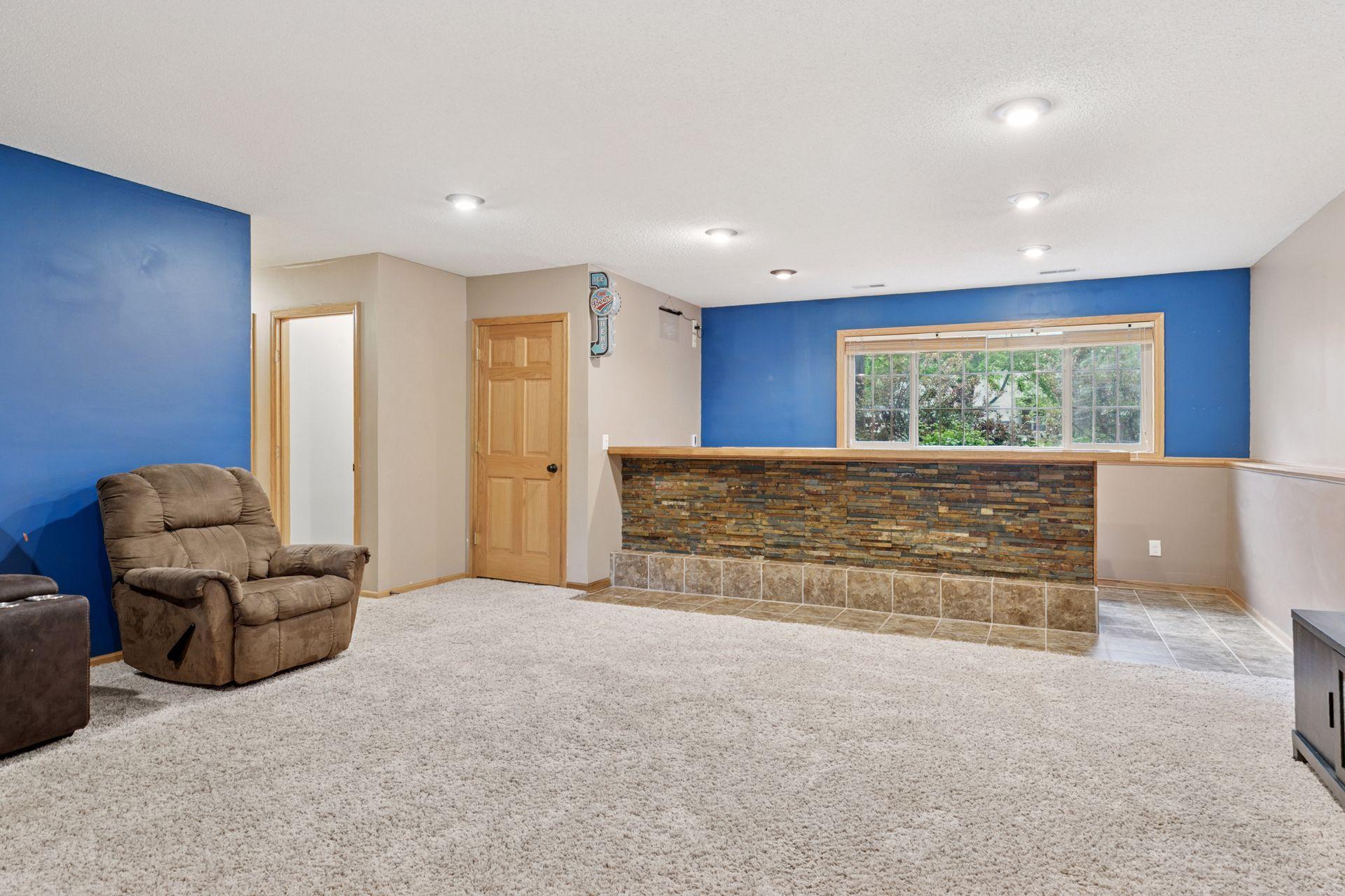 11029 Shoreline Court
