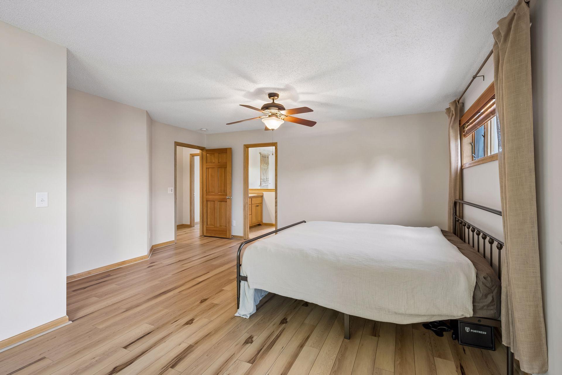 11585 Laketowne View