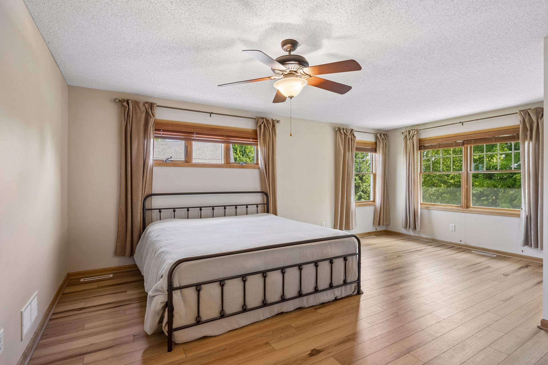 11585 Laketowne View