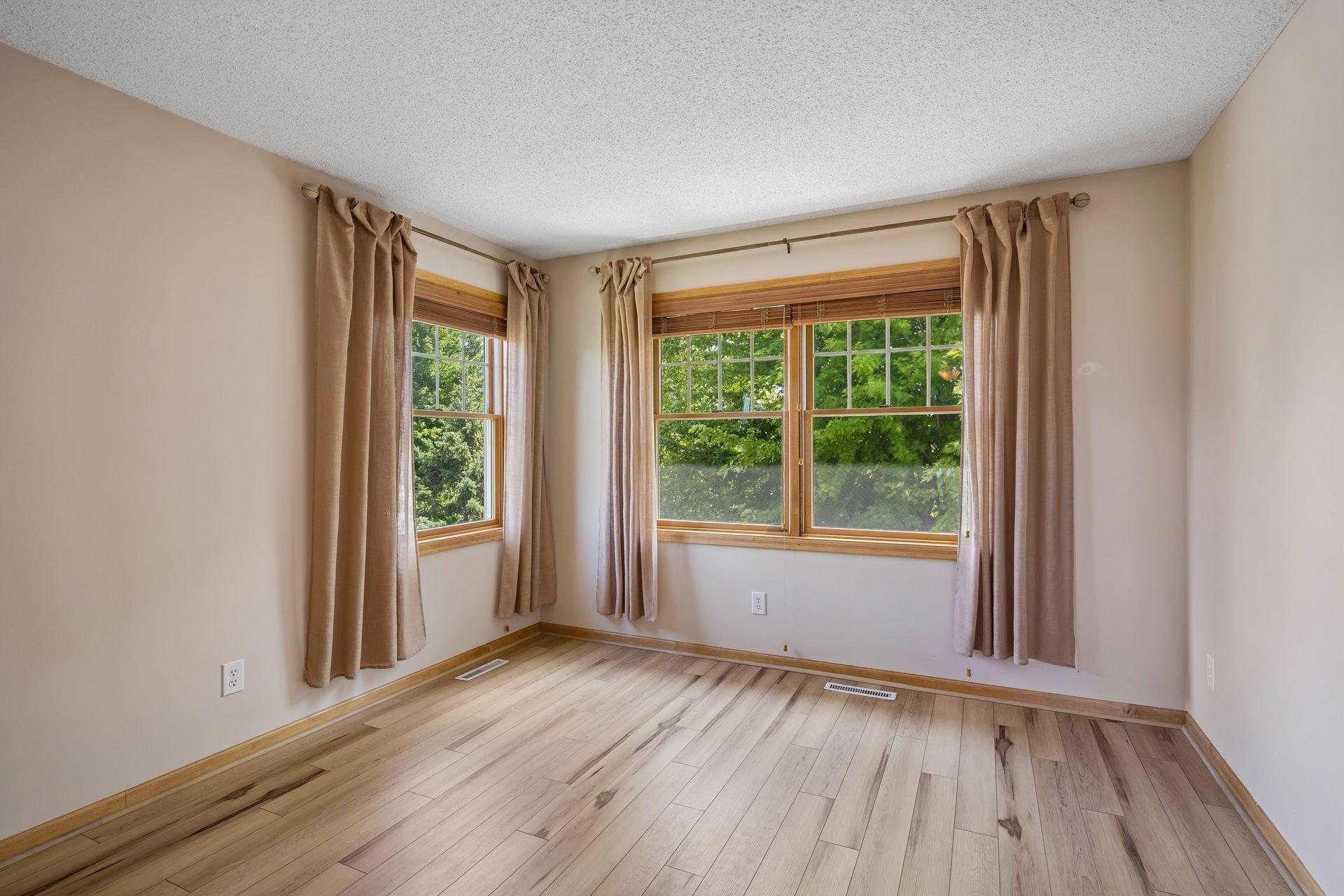 11585 Laketowne View