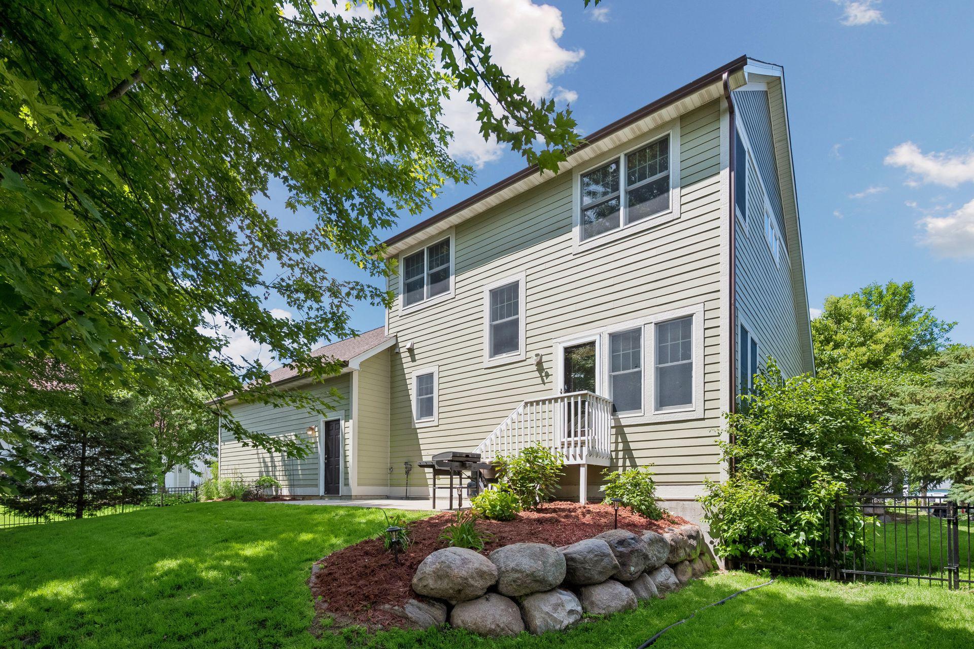 11585 Laketowne View