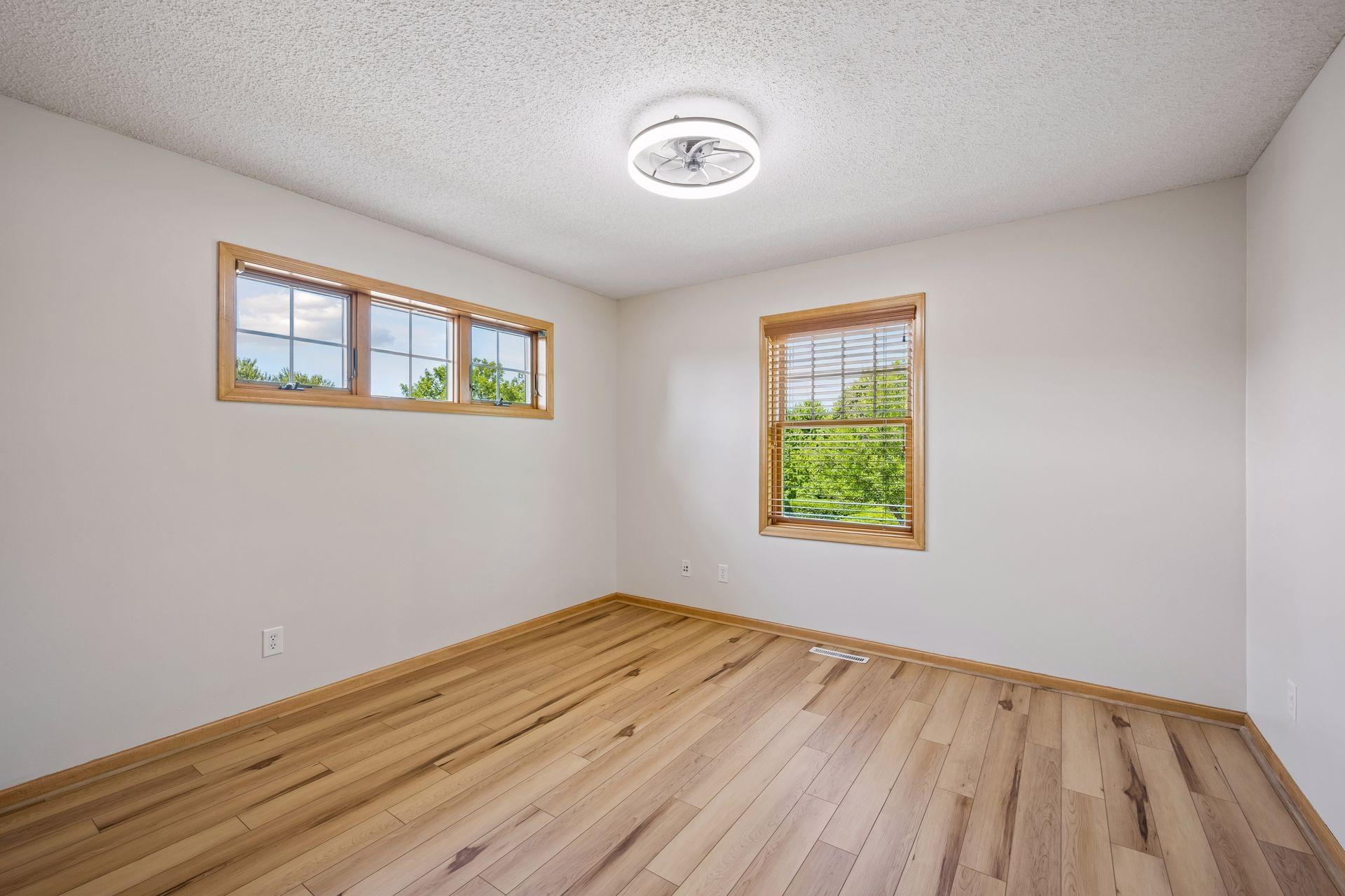 11585 Laketowne View