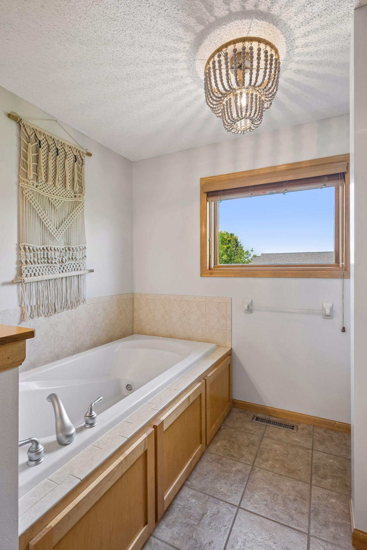 11585 Laketowne View