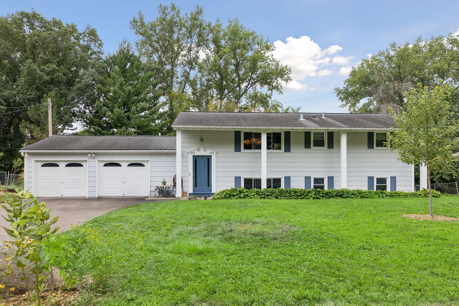 245 Glenmoor Lane