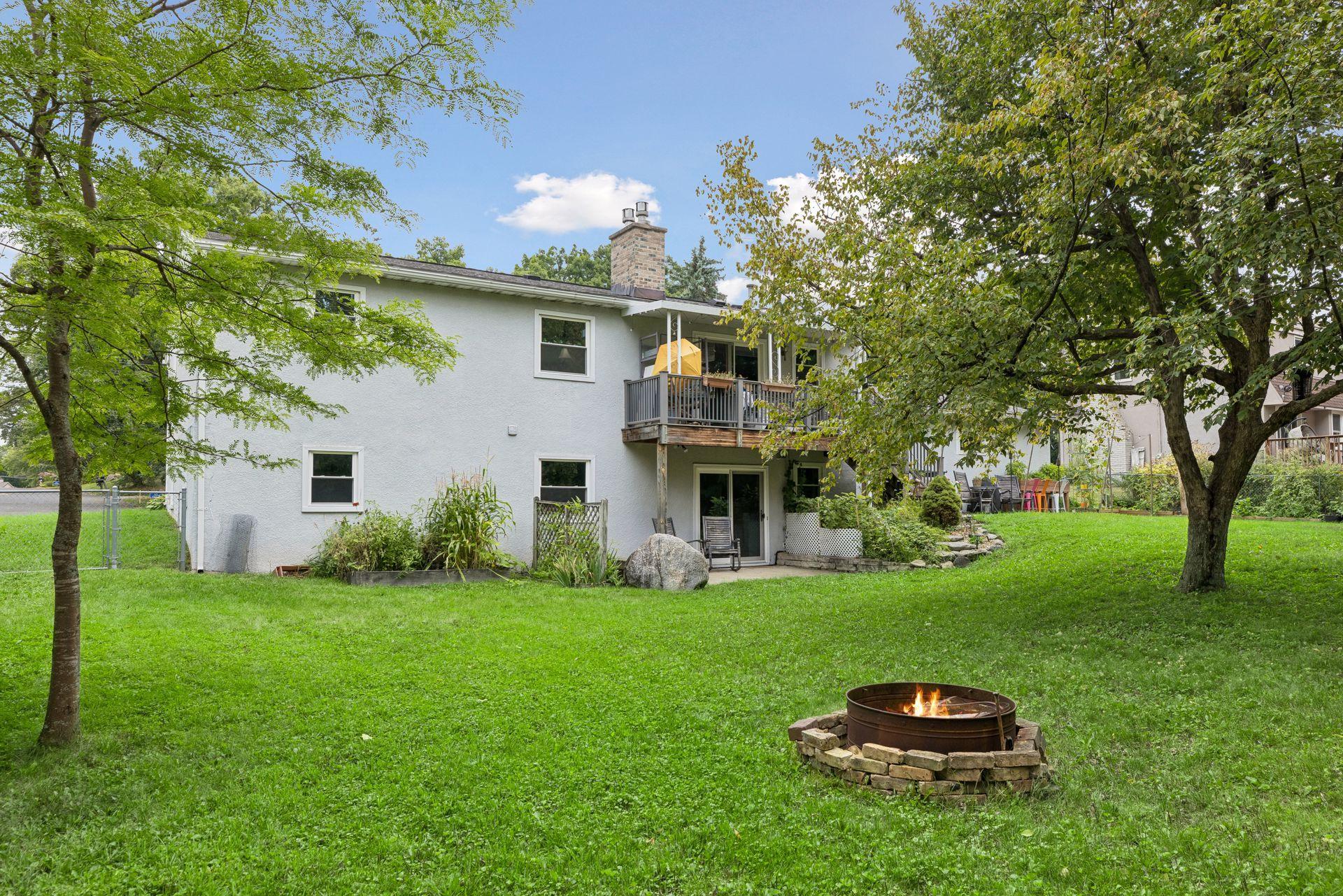 245 Glenmoor Lane