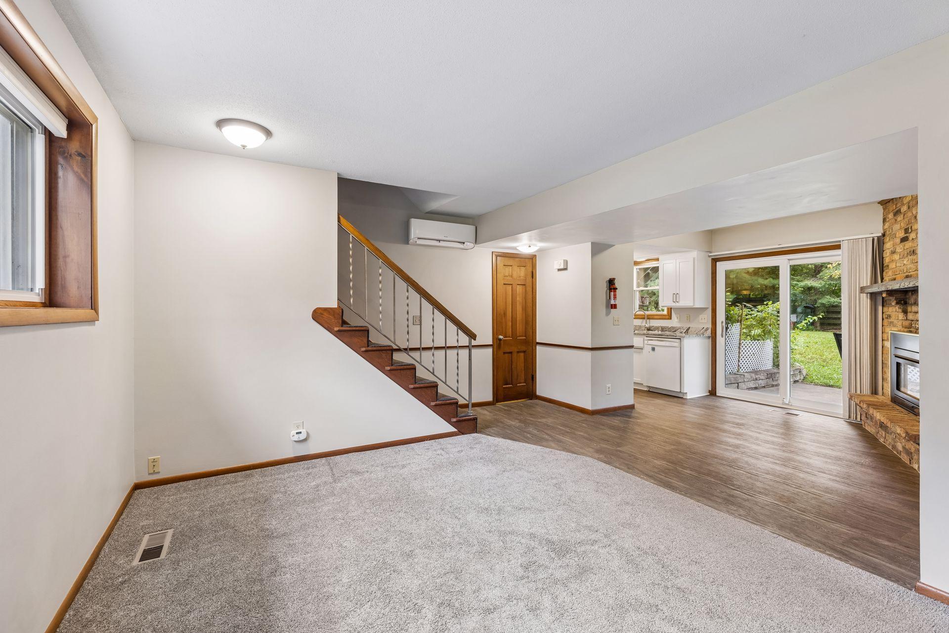 245 Glenmoor Lane