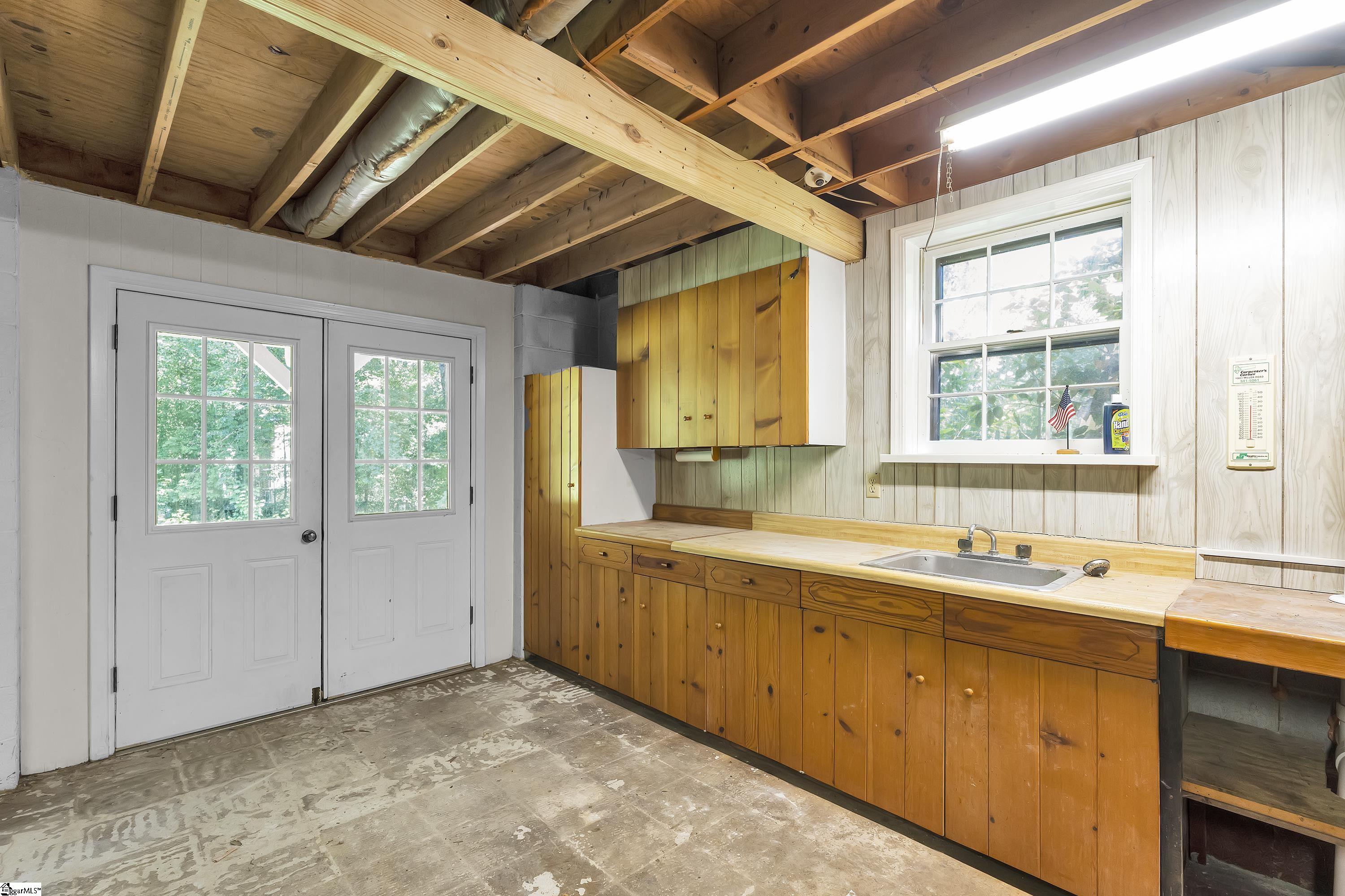 505 E Hackney Road