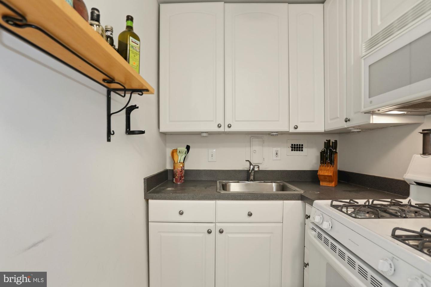 922 24th St NW #608