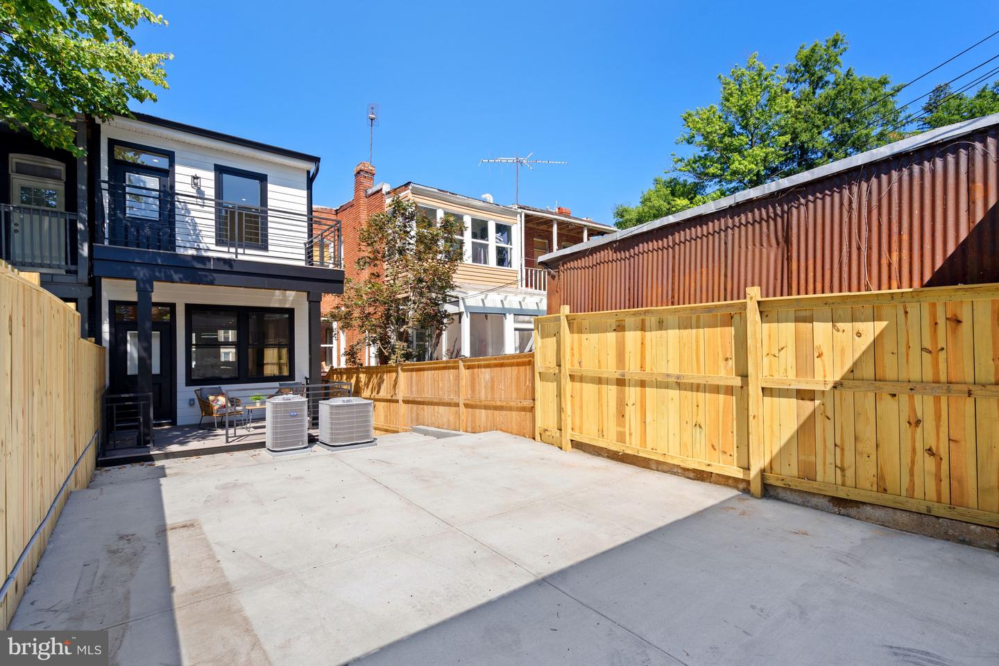 2031 N Capitol St NE