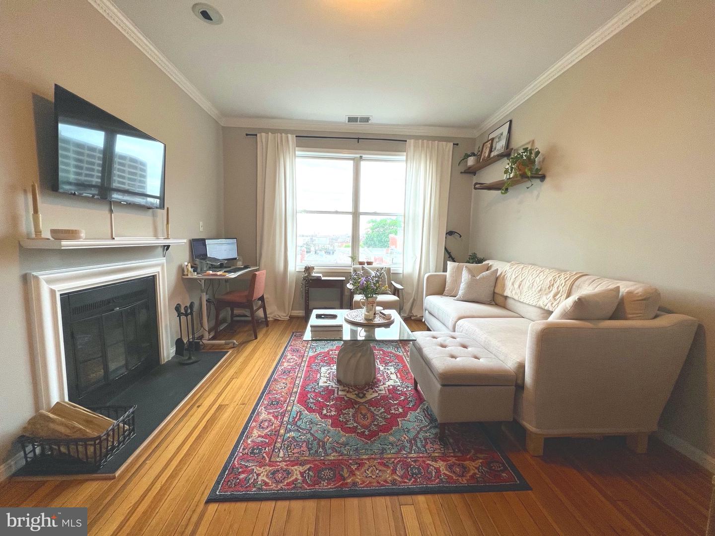 1830 California St NW #8