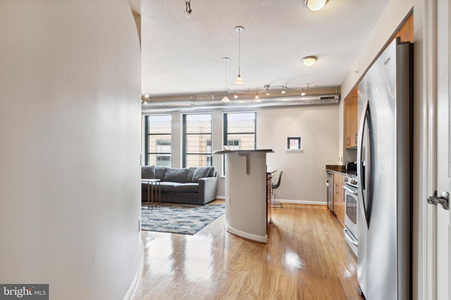 1390 Kenyon St NW #519