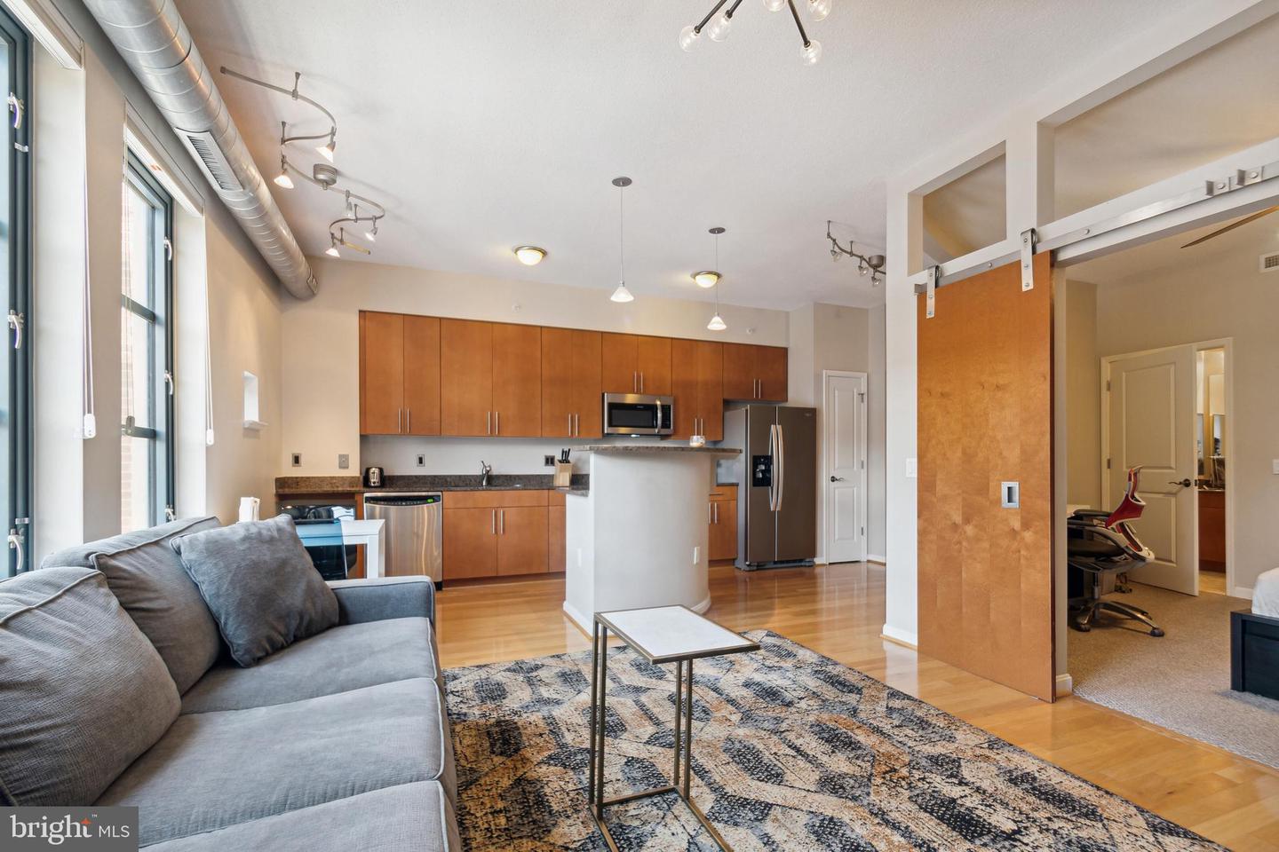 1390 Kenyon St NW #519