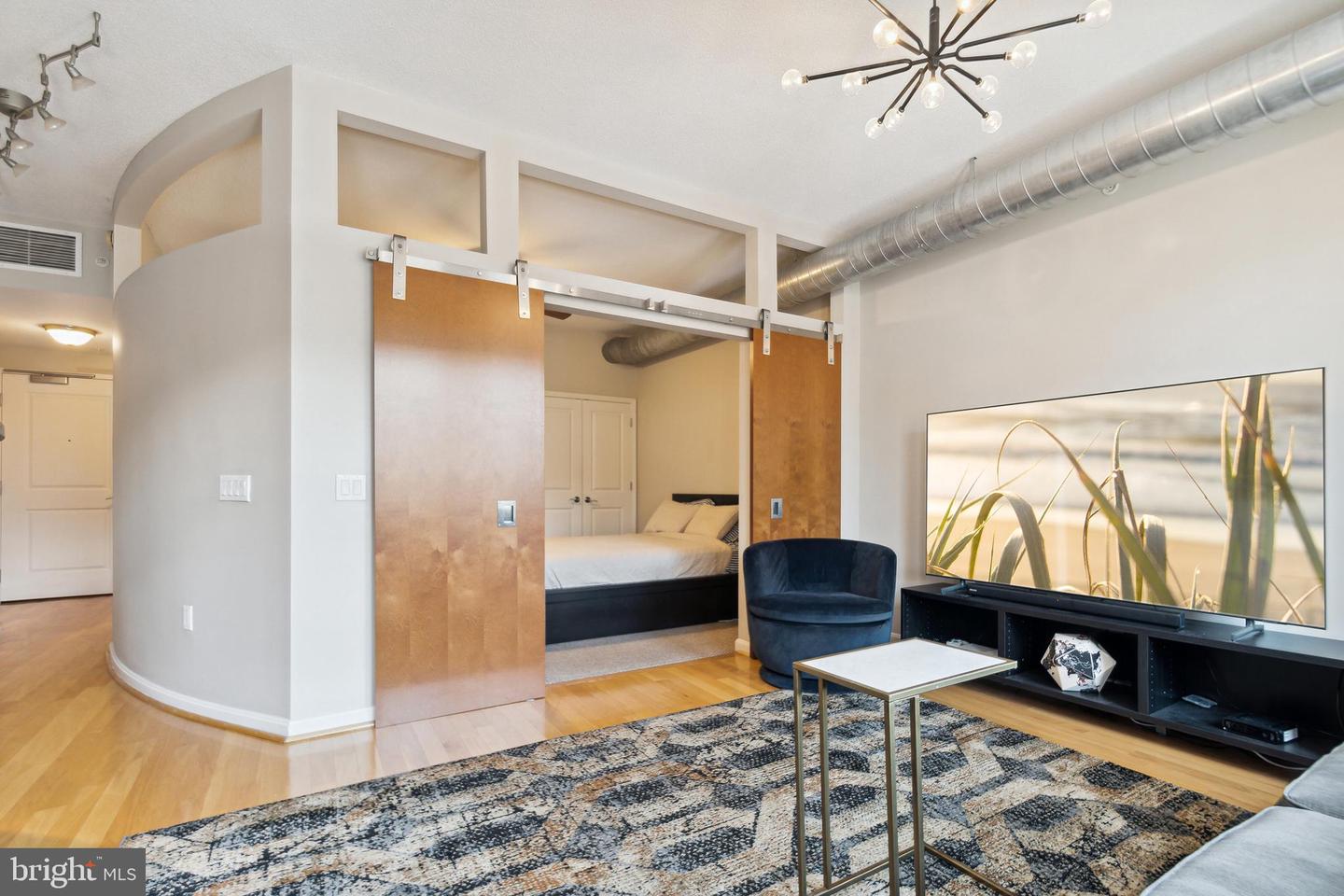 1390 Kenyon St NW #519