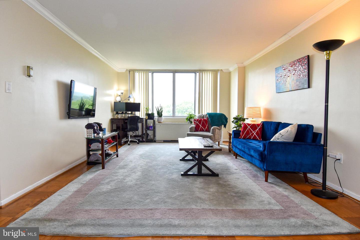2939 van Ness St NW #922
