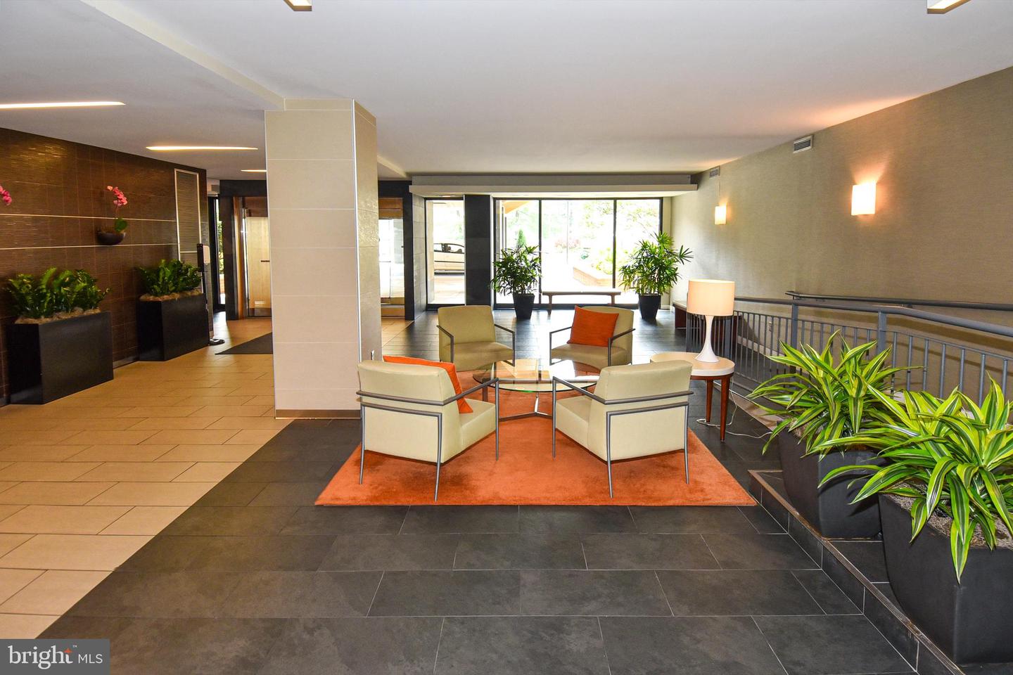 2939 van Ness St NW #922