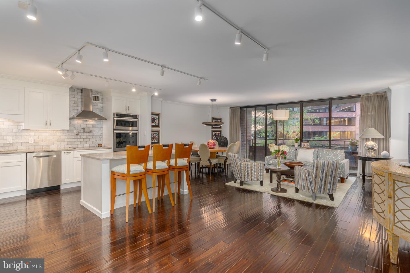 2555 Pennsylvania Ave NW #501