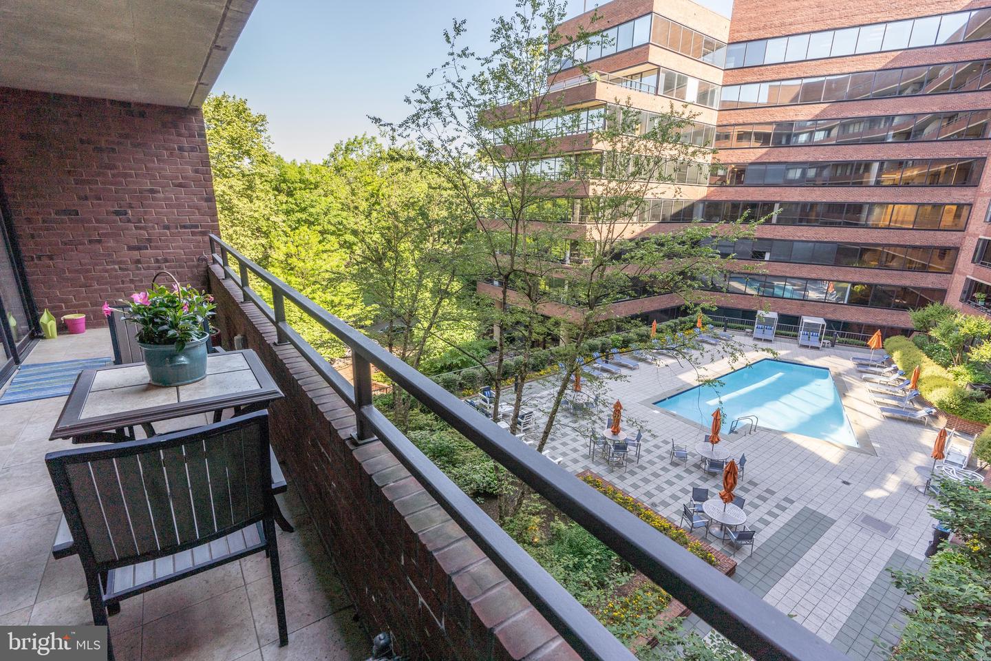 2555 Pennsylvania Ave NW #501