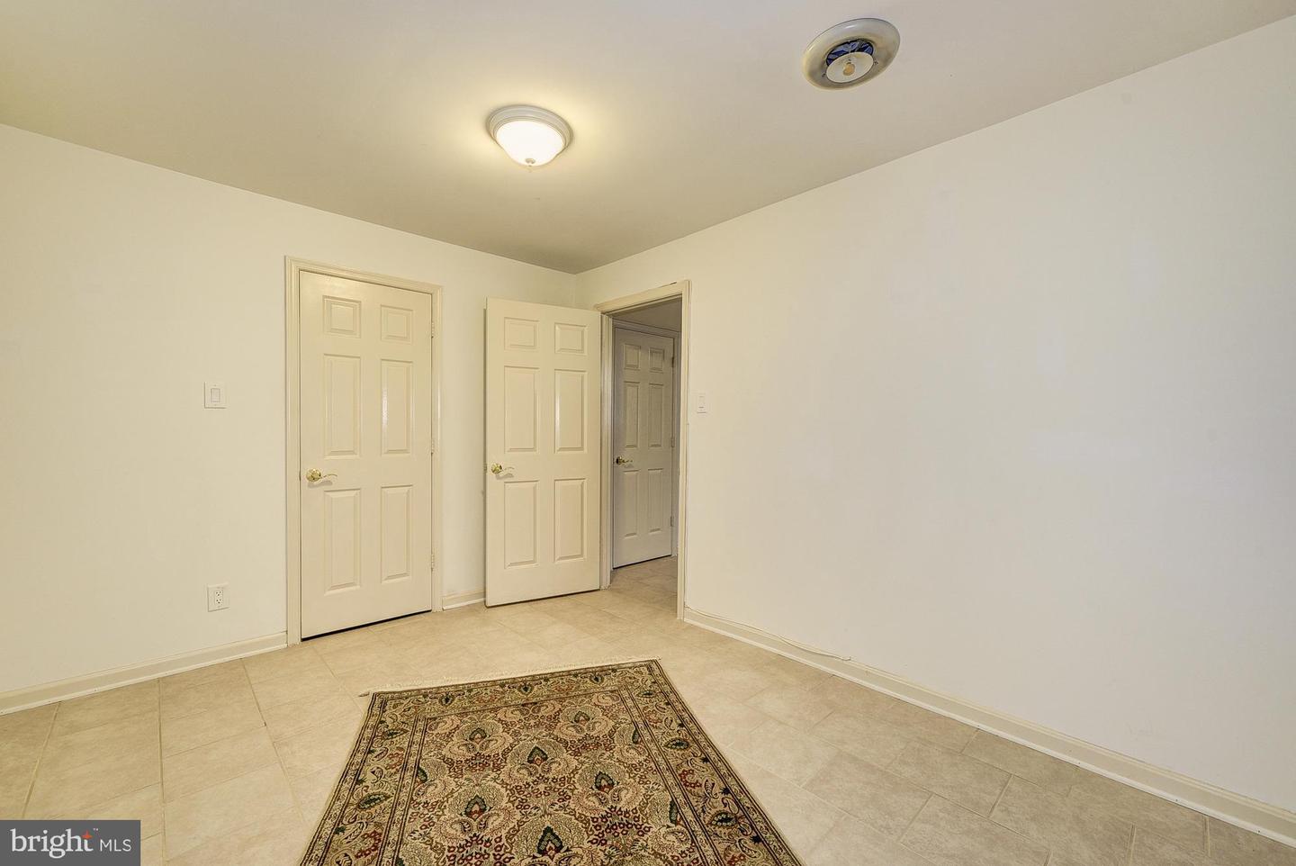 8804 Seven Locks Rd