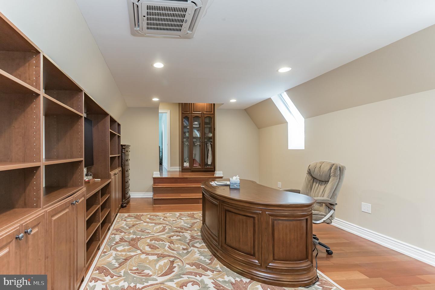 12313 Piney Meetinghouse Rd