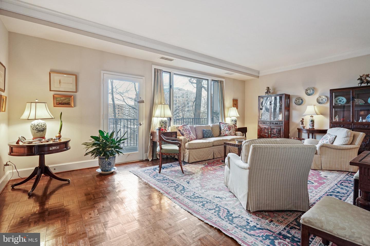8101 Connecticut Ave #N-406