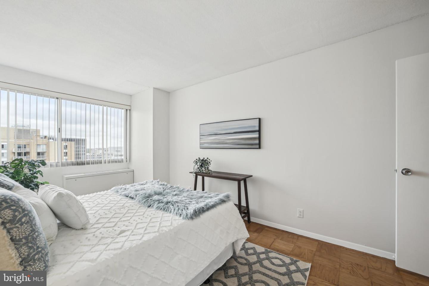 4515 Willard Ave #2403s