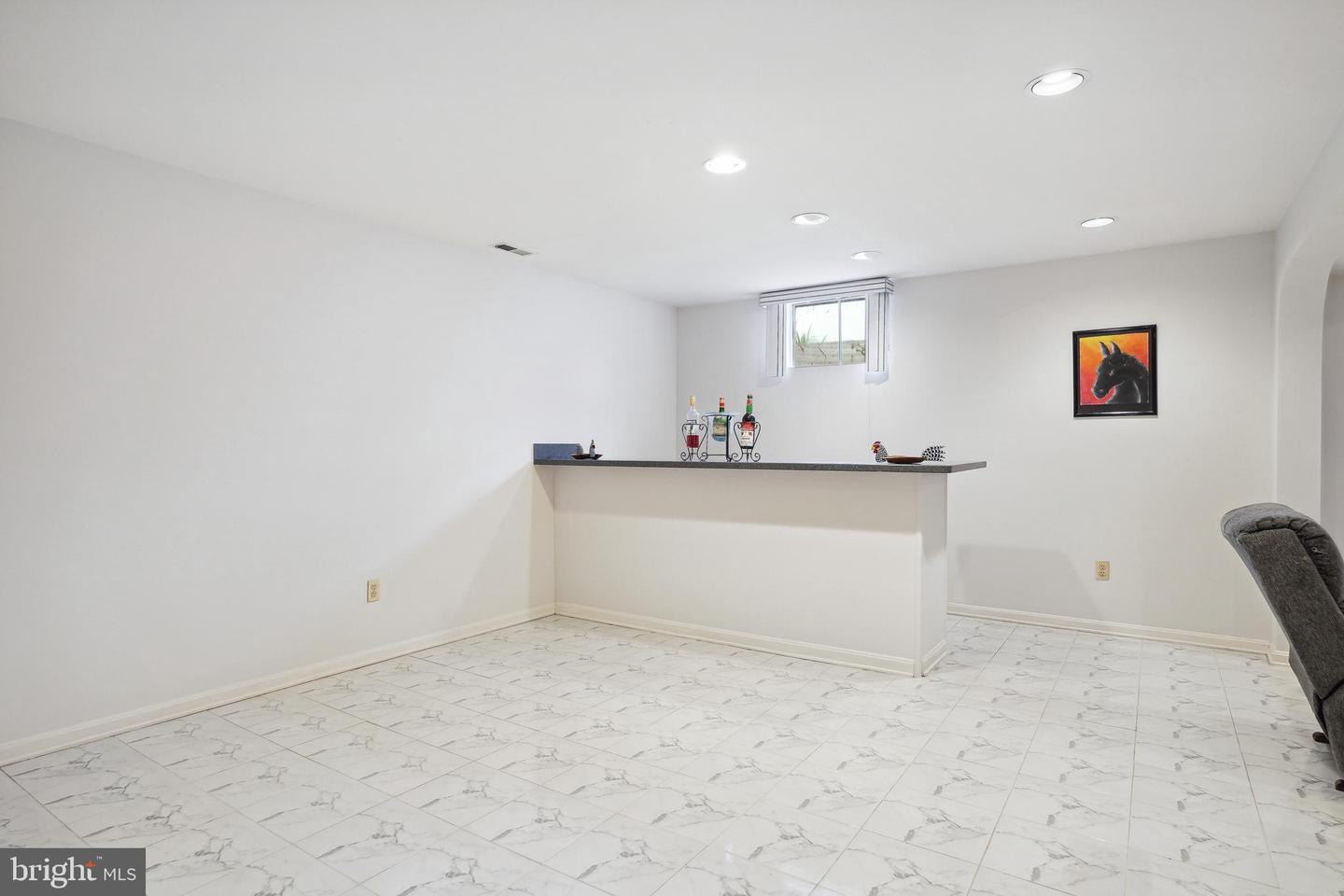 1716 Irvin St