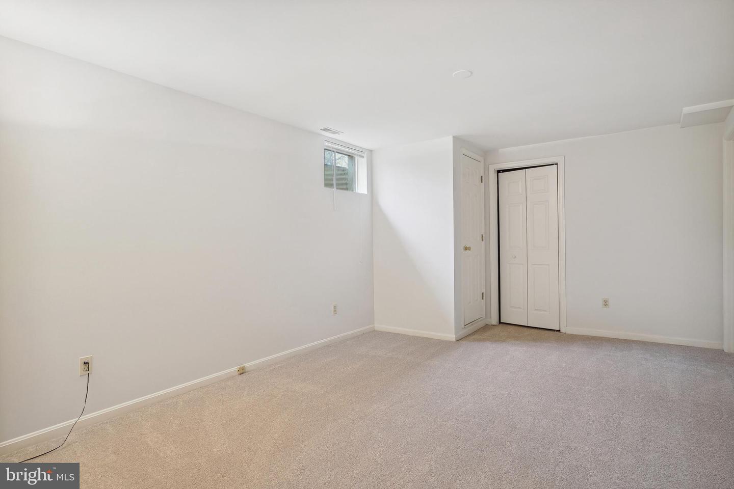 1716 Irvin St