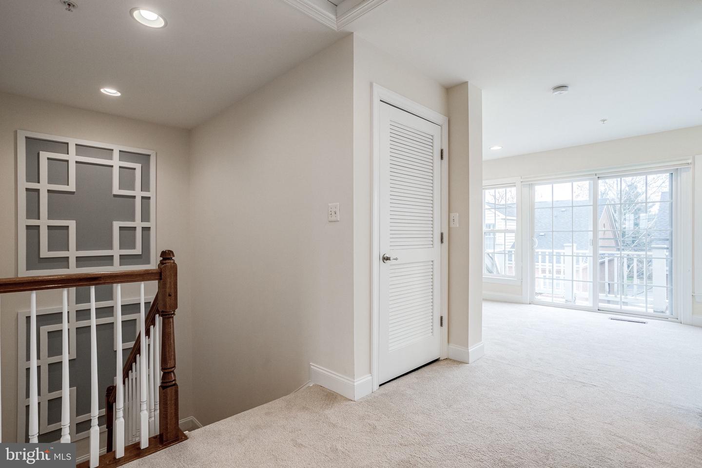 7997 RESERVE WAY