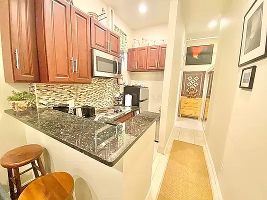 358 W 46th Street 1A