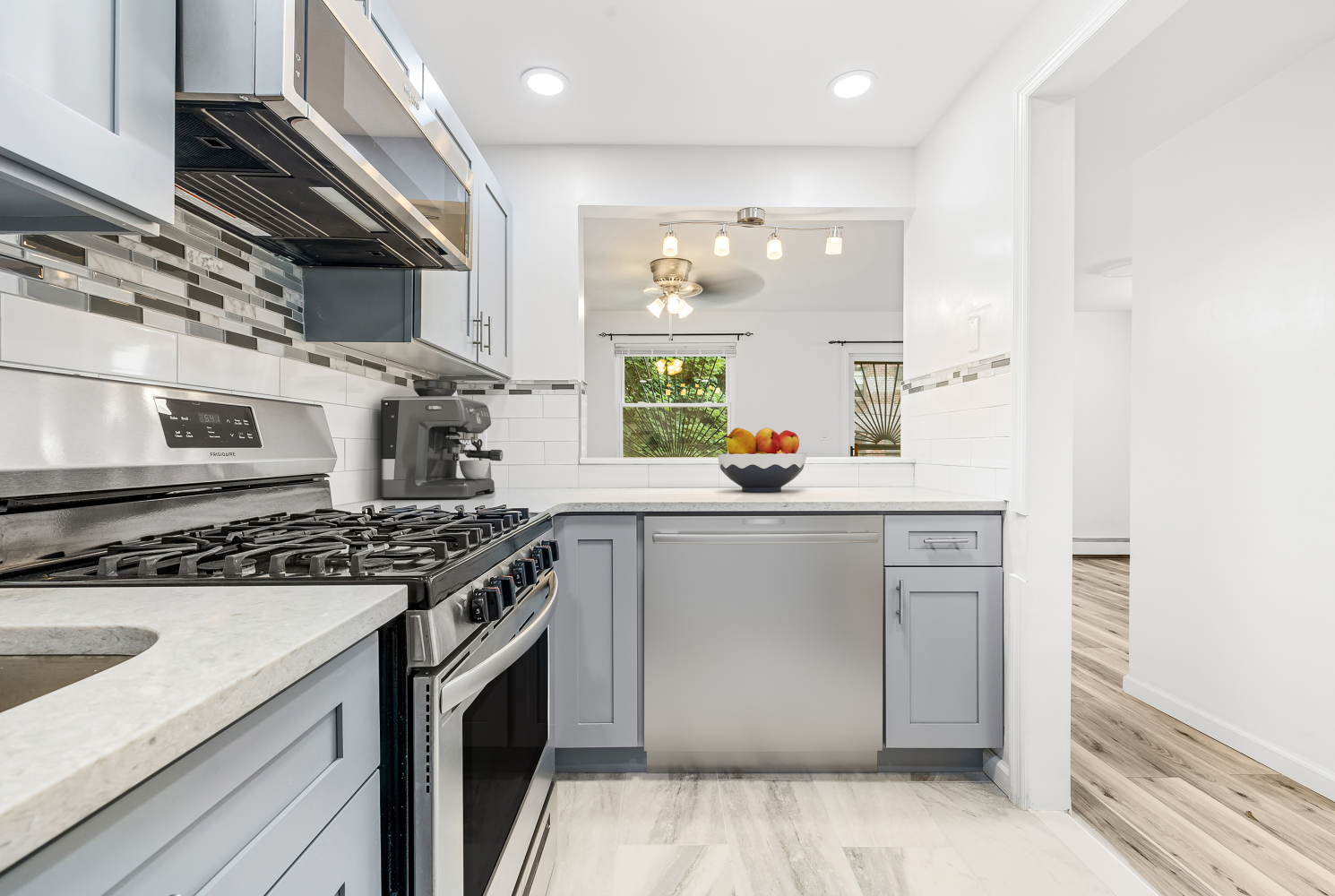 16 N PORTLAND Avenue 2