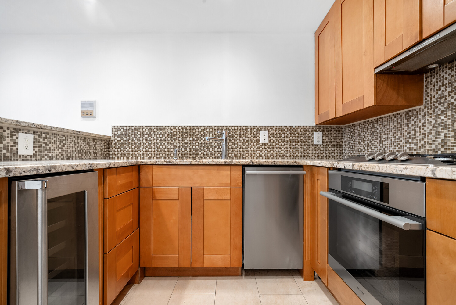 200 W 20TH Street 902