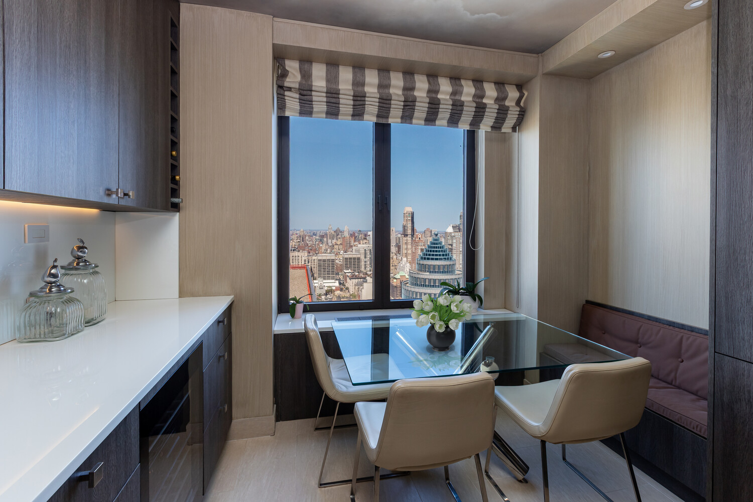 117 E 57TH Street 49D/51D