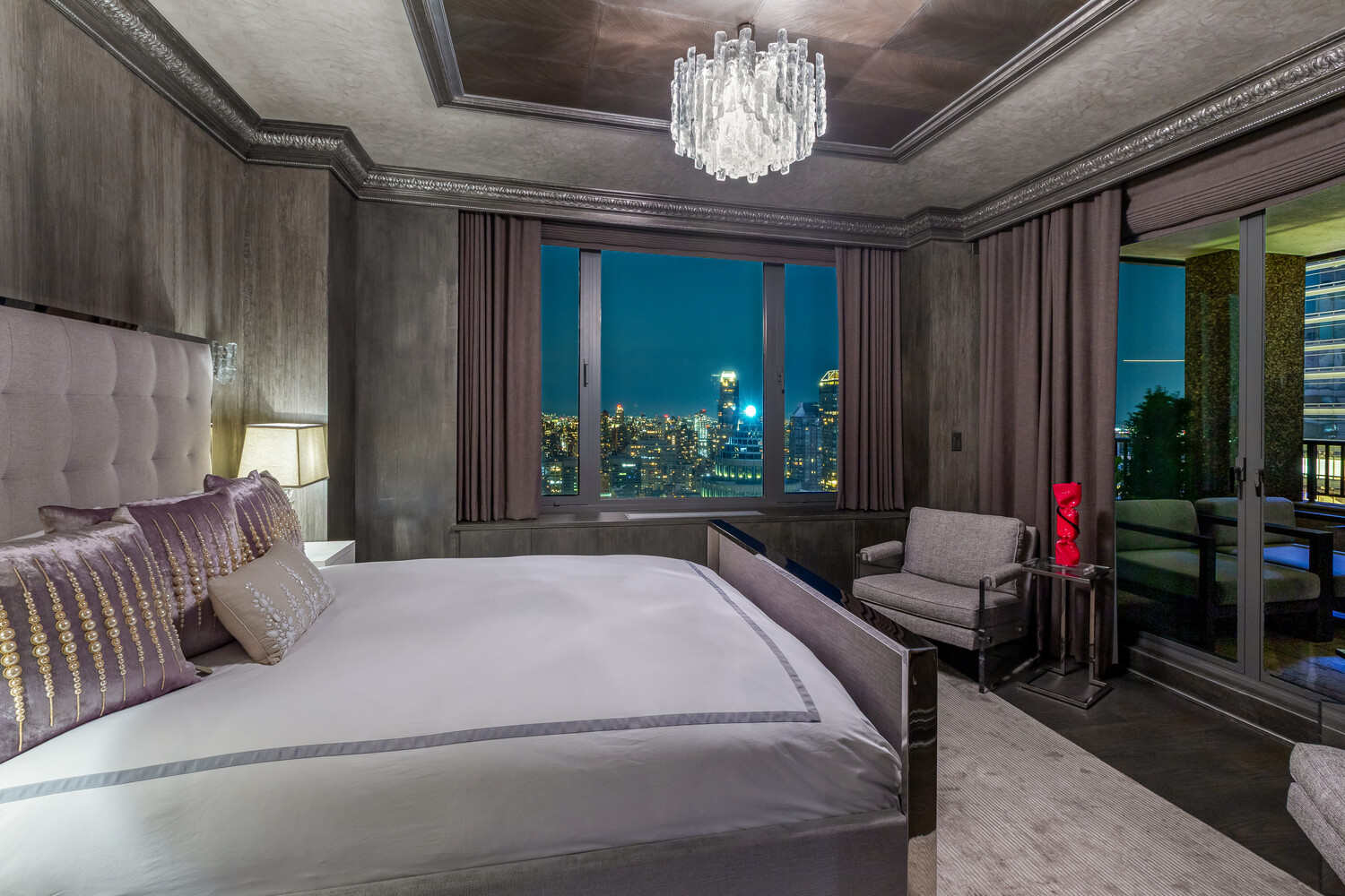 117 E 57TH Street 49D/51D