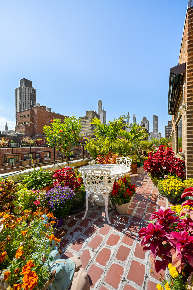 425 E 63RD Street EPHABC