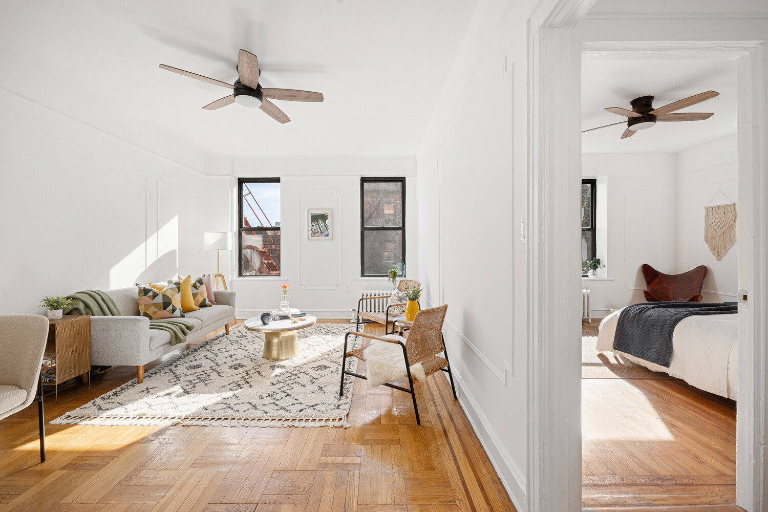 41-42 42ND Street E4