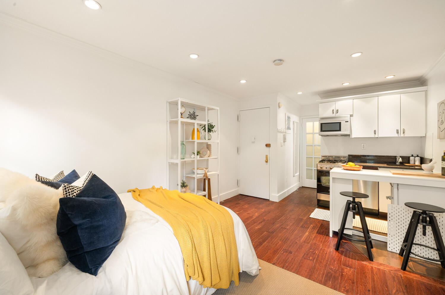 88 HORATIO Street APT3B