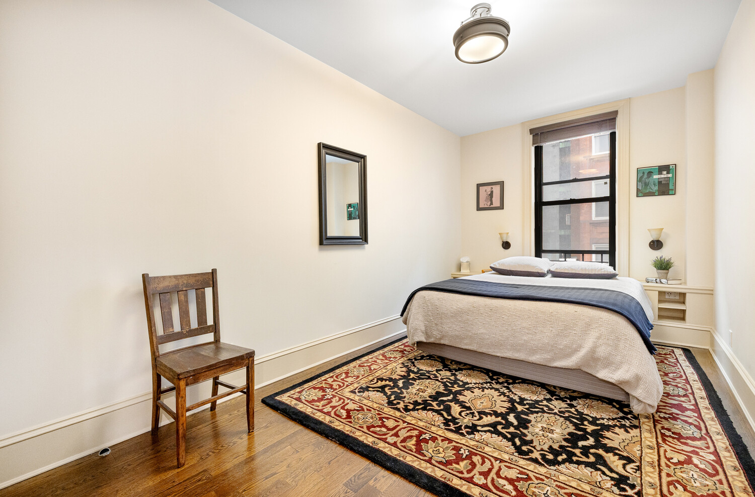 69 PINEAPPLE Street 8