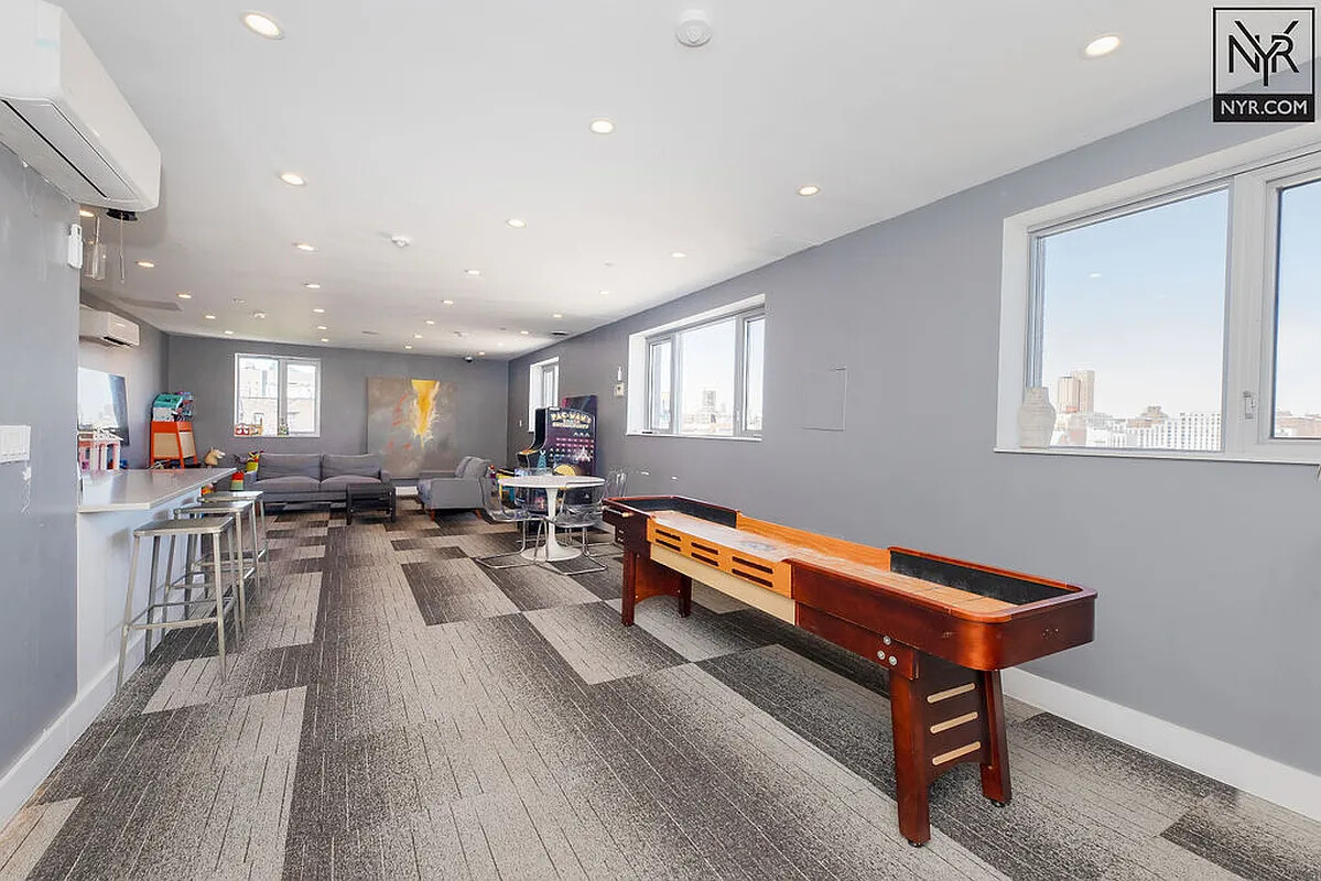 1810 3RD Avenue B2B