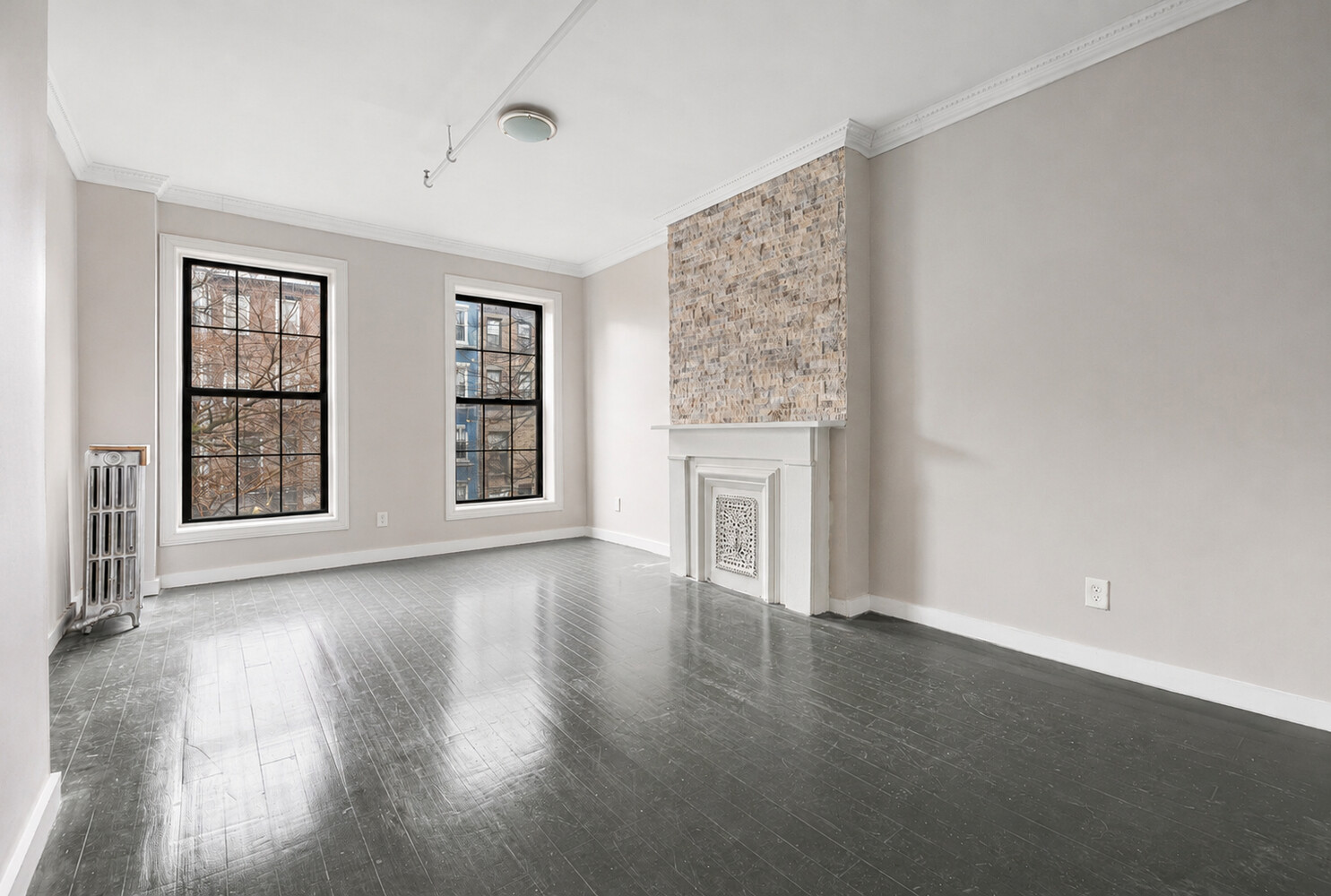 286 CLIFTON Place
