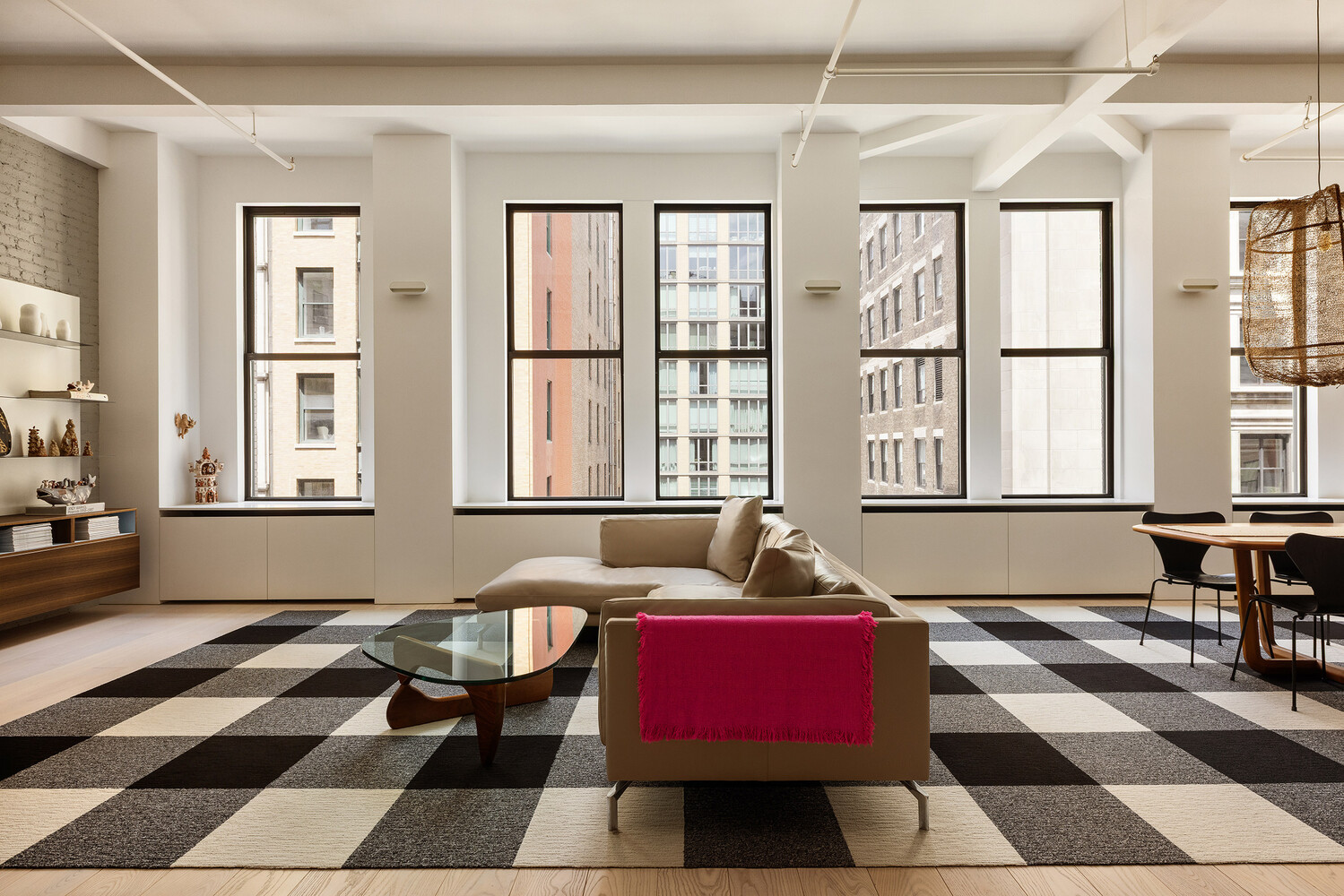 6 W 20TH Street 6
