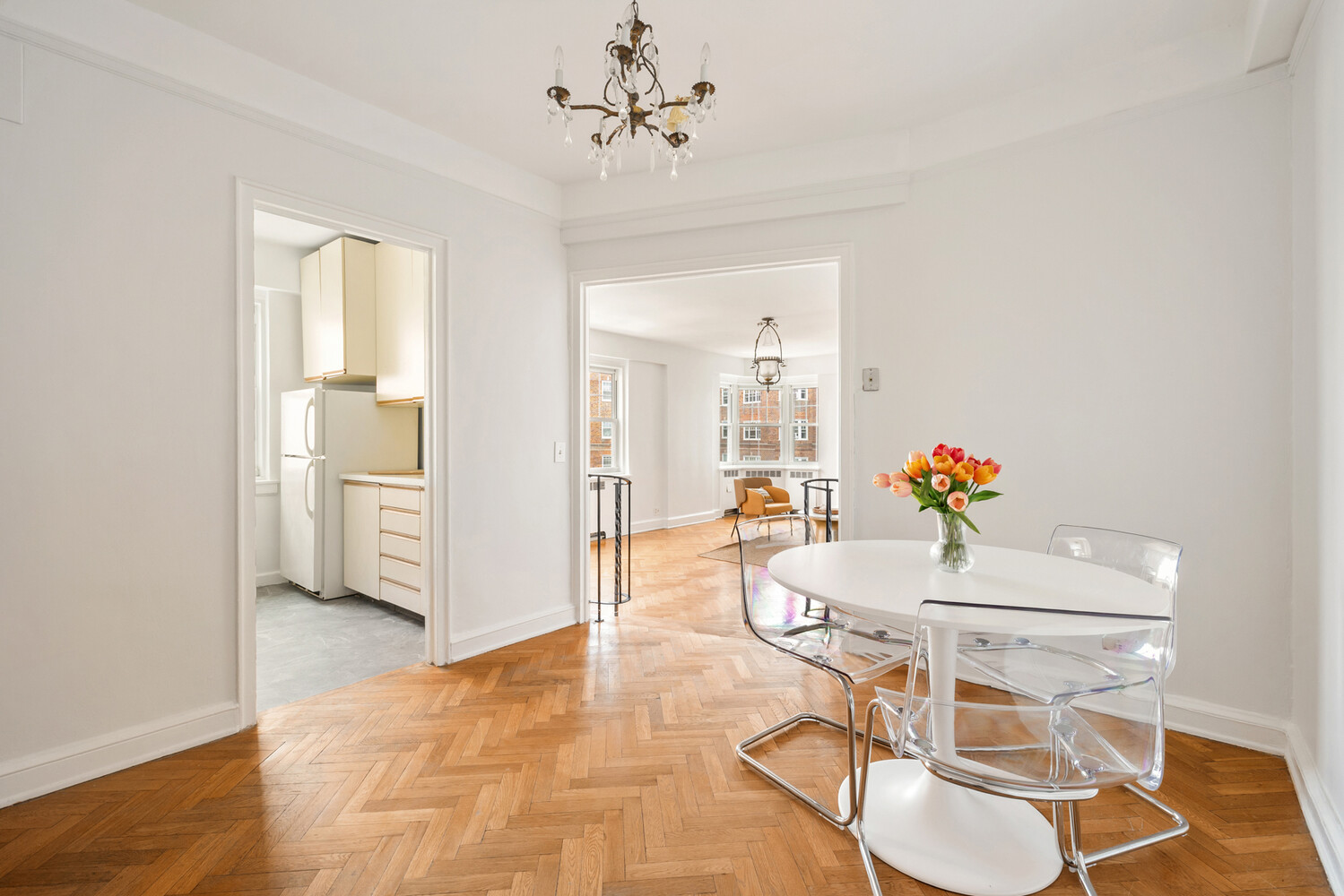 160 CABRINI Boulevard APT127