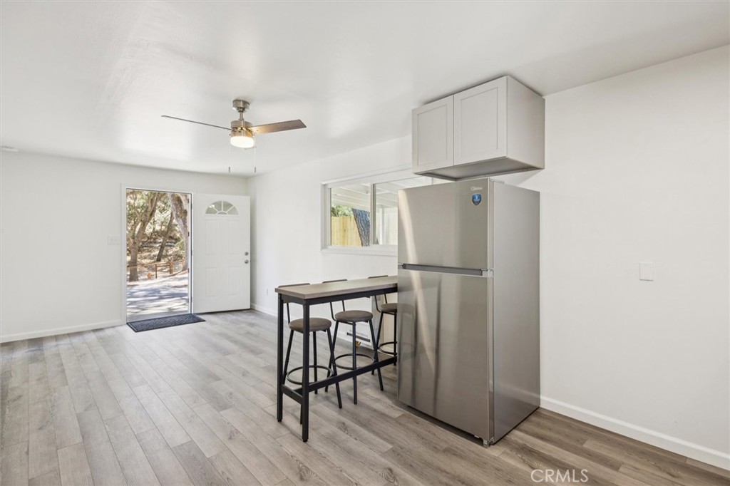 7900 El Retiro Avenue