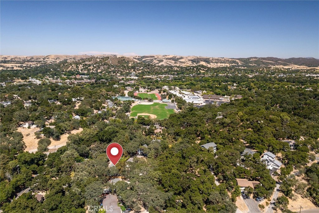 7900 El Retiro Avenue