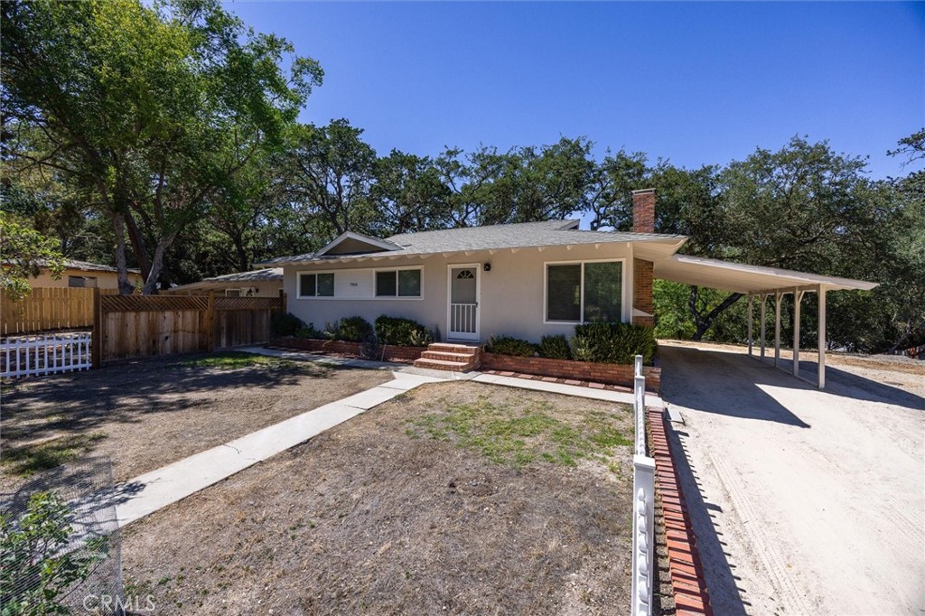 7900 El Retiro Avenue