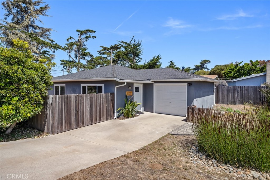 870 El Moro Avenue