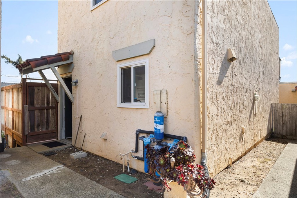 3330 Tide Avenue 11