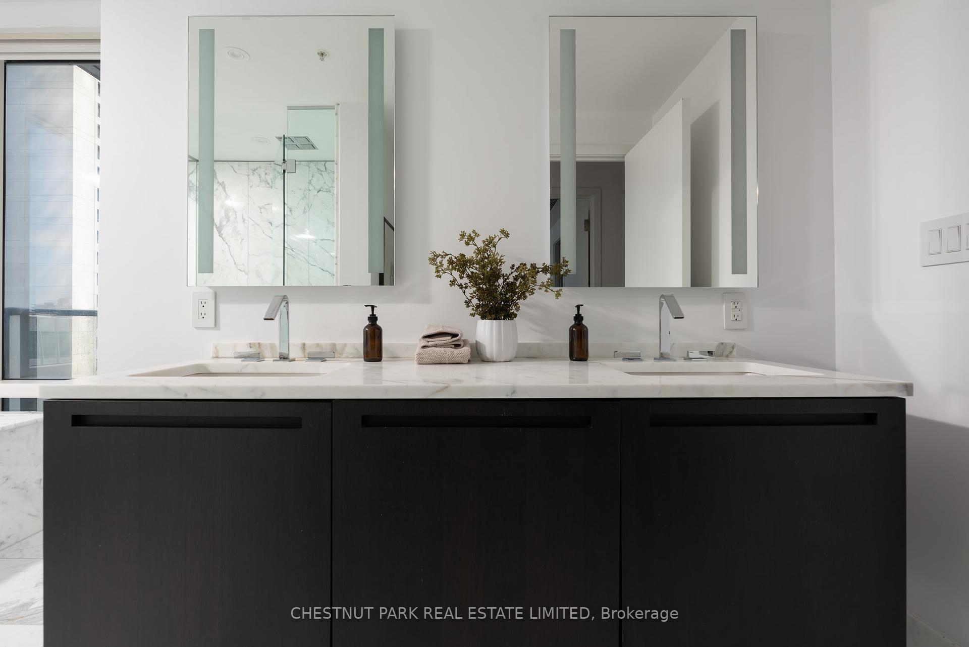 180 University Ave Unit: 1906